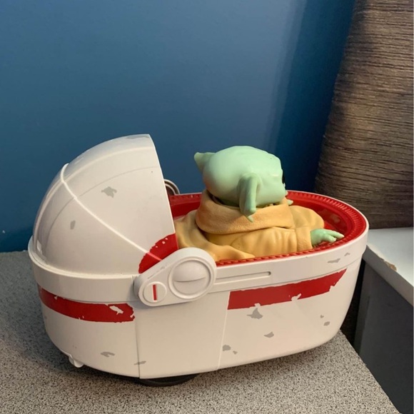 Star Wars Grogu and Hover Pram Toy - Picture 5 of 5